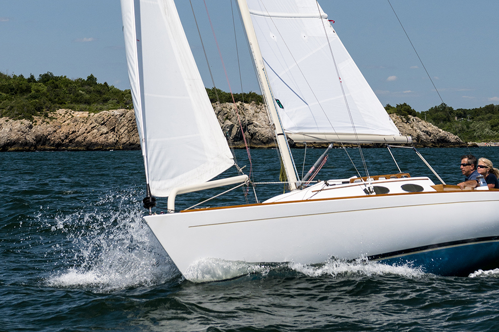 sail handling headsails articles quantum sails