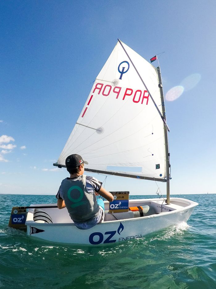 optimist opti dinghy sailboat