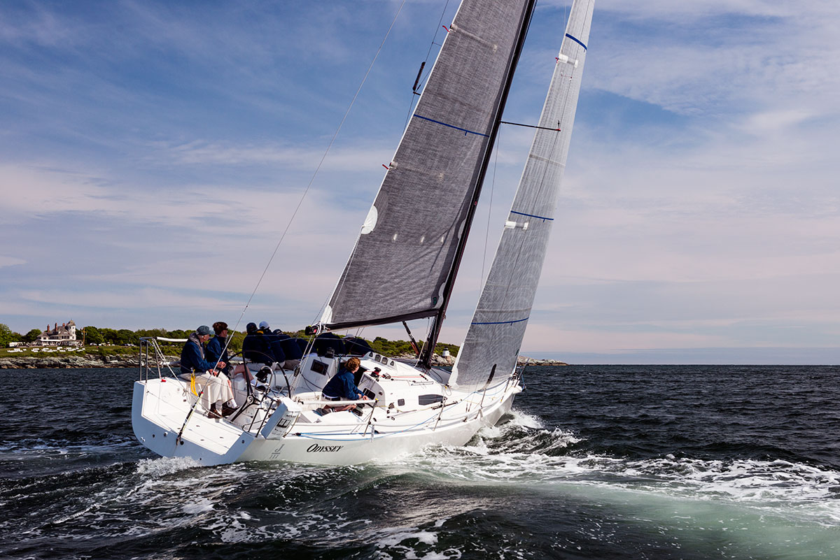 sail the boat
